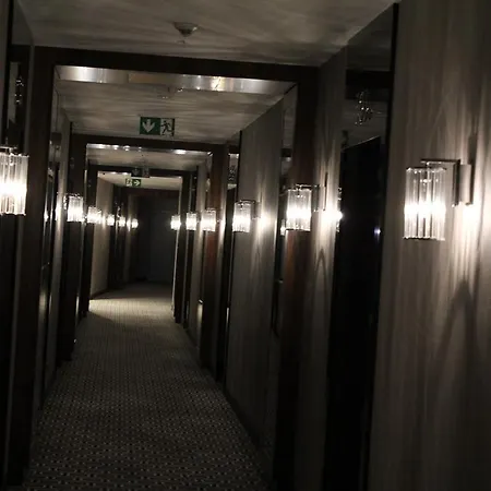 Prywatny 327 W Diune *